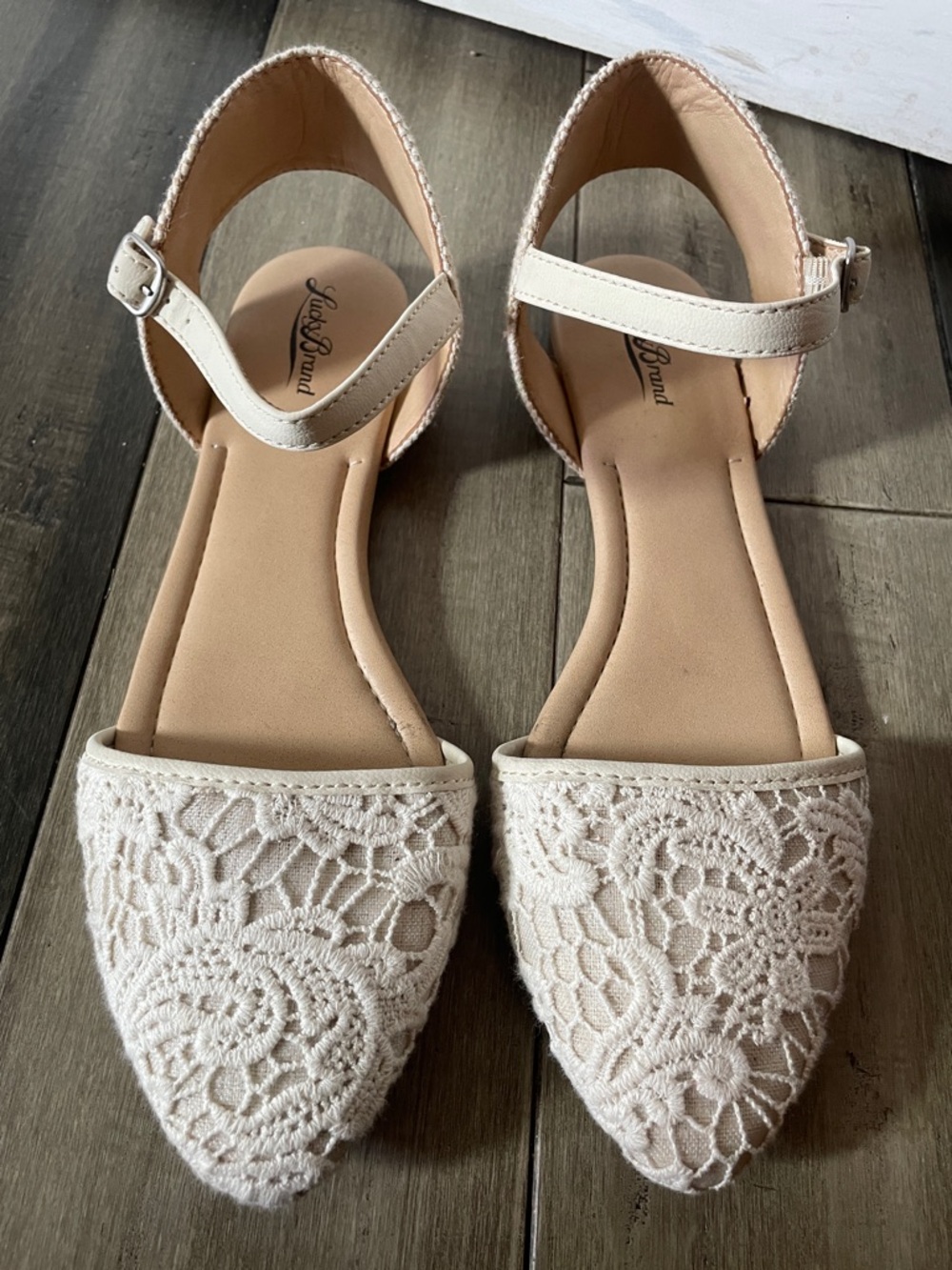 Lucky Brand Cream Lace Pointed-Toe Ankle-Strap Flats